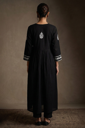 Ash – Hand-Embroidered Chikankari 2 Piece