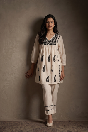 Oasis – Hand-Embroidered Chikankari 2 Piece