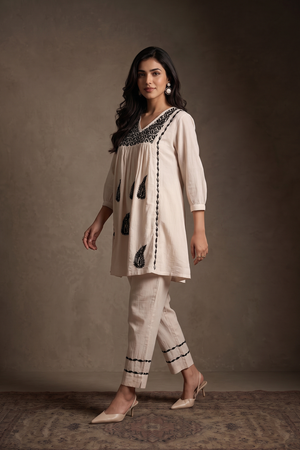 Oasis – Hand-Embroidered Chikankari 2 Piece