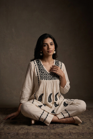 Oasis – Hand-Embroidered Chikankari 2 Piece
