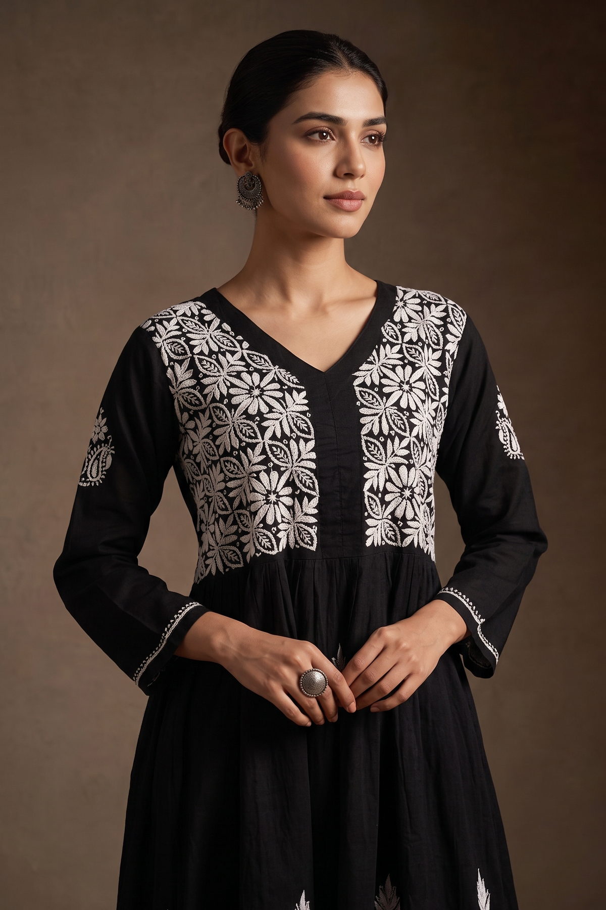 Ash – Hand-Embroidered Chikankari 2 Piece