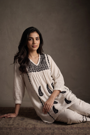 Oasis – Hand-Embroidered Chikankari 2 Piece