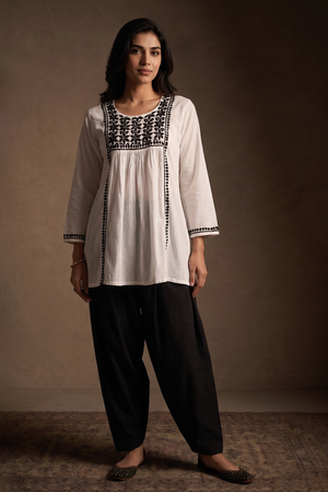 Frost – Hand-Embroidered Chikankari 2 Piece
