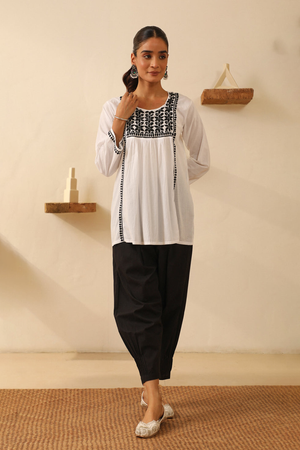 Frost – Hand-Embroidered Chikankari 2 Piece