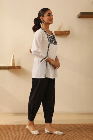 Frost – Hand-Embroidered Chikankari 2 Piece
