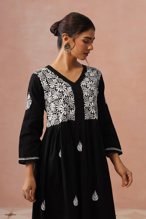 Ash – Hand-Embroidered Chikankari 2 Piece