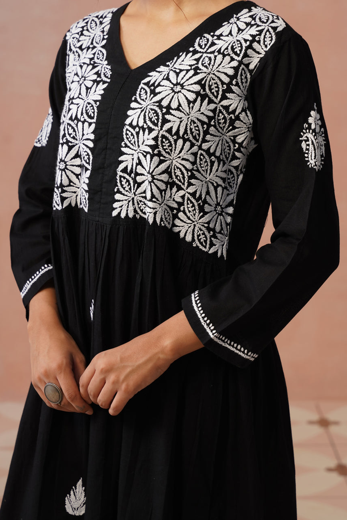 Ash – Hand-Embroidered Chikankari 2 Piece