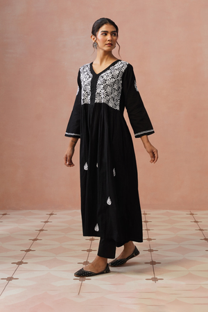 Ash – Hand-Embroidered Chikankari 2 Piece