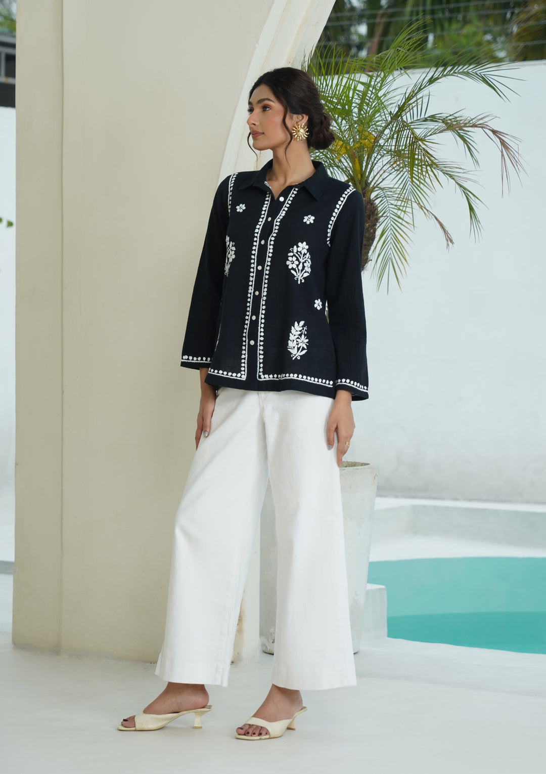 Coal – Hand-Embroidered Chikankari 2 Piece