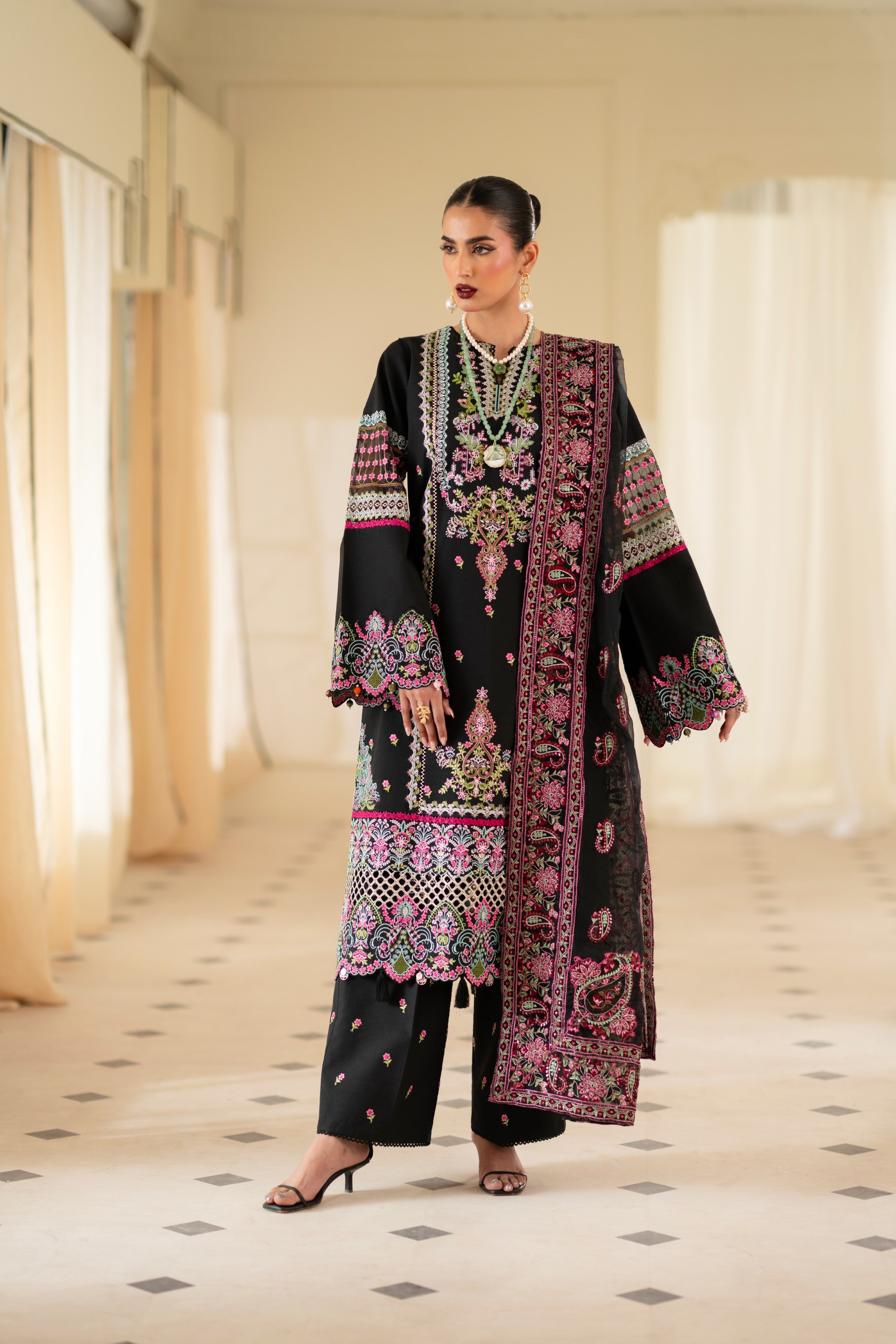 Pivoine - Luxury Lawn