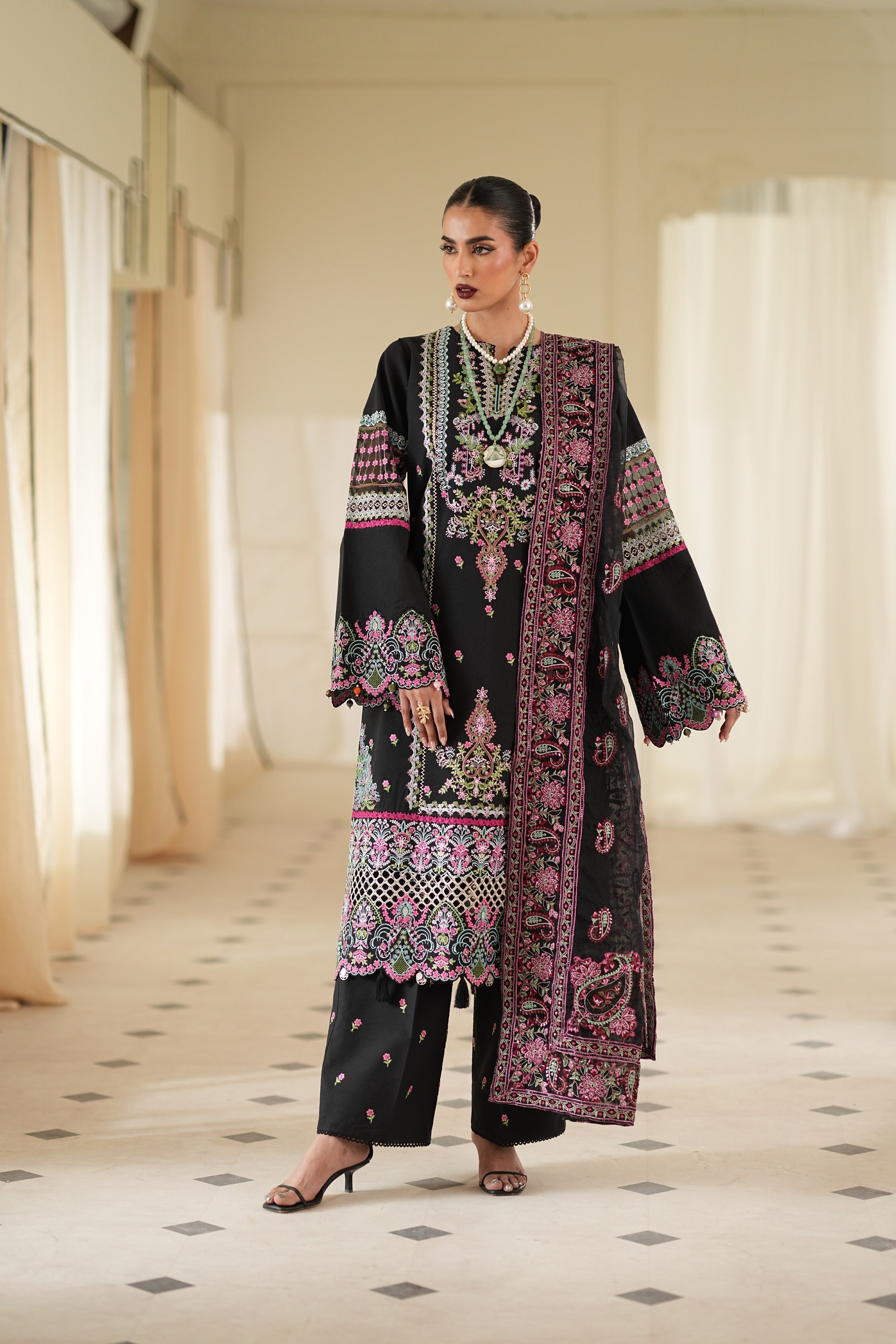 Pivoine - Luxury Lawn