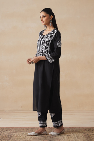 Ember – Hand-Embroidered Chikankari 2 Piece
