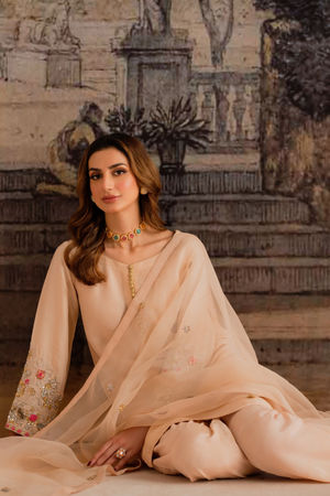 CAPELLA - 3 Piece Raw Silk