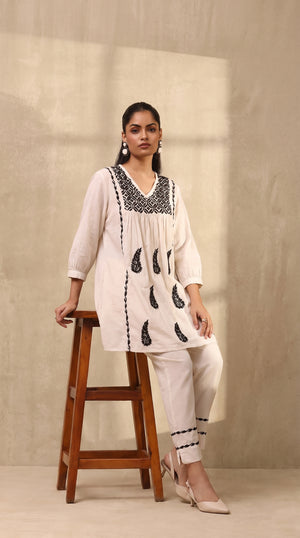 Oasis – Hand-Embroidered Chikankari 2 Piece