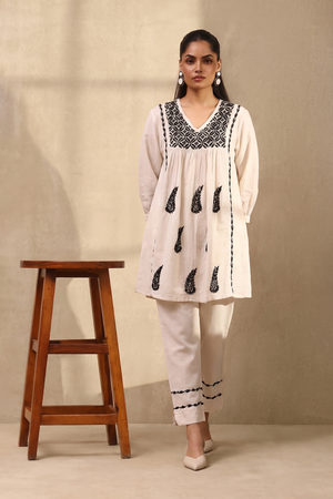 Oasis – Hand-Embroidered Chikankari 2 Piece
