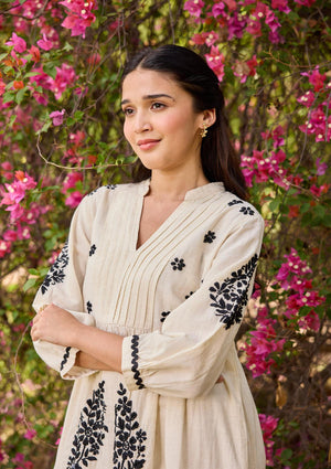 Halo – Hand-Embroidered Chikankari 2 Piece