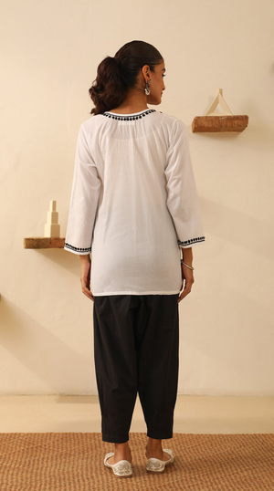 Frost – Hand-Embroidered Chikankari 2 Piece