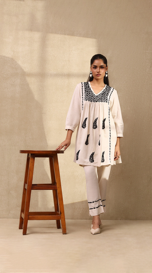Oasis – Hand-Embroidered Chikankari 2 Piece