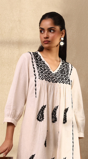 Oasis – Hand-Embroidered Chikankari 2 Piece