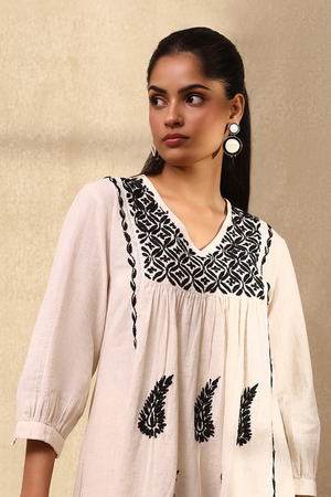 Oasis – Hand-Embroidered Chikankari 2 Piece